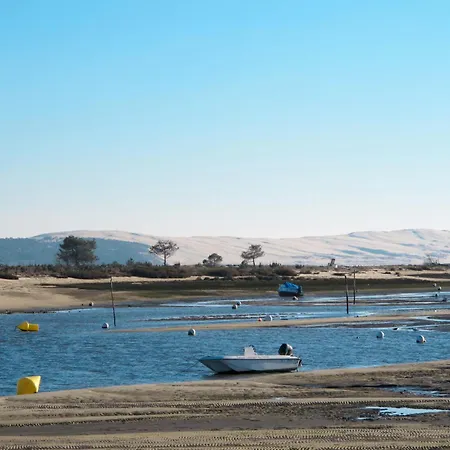 Willa Cassy By Interhome