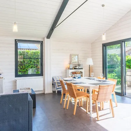 Willa Cassy By Interhome *