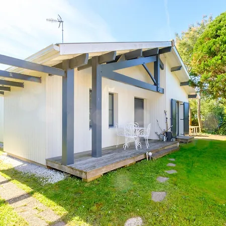 Cassy By Interhome Lanton