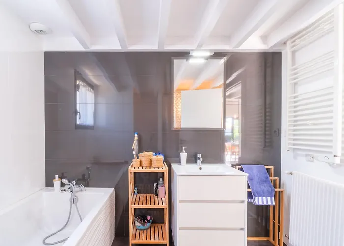 Villa Cassy By Interhome