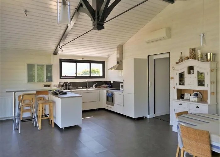 Villa Cassy By Interhome